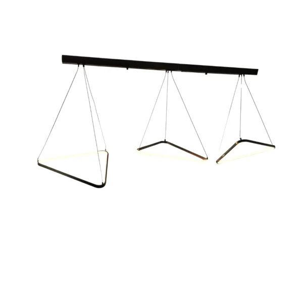 ΚΡΕΜΑΣΤΟ ΦΩΤΙΣΤΙΚΟ ΣΕ ΡΑΓΑ LED ΤΡΙΓΩΝΑ Ν1327